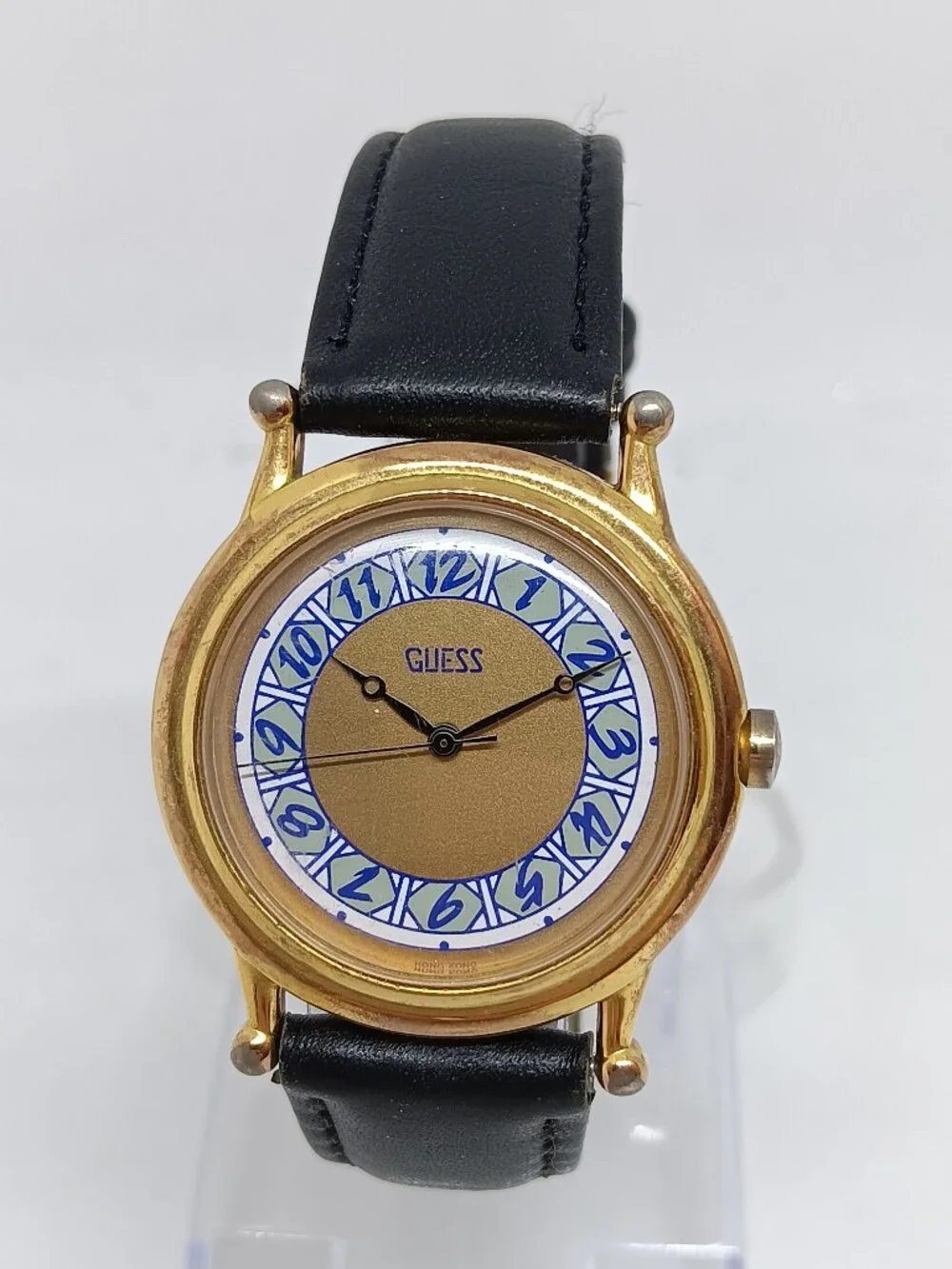 Guess pre owned